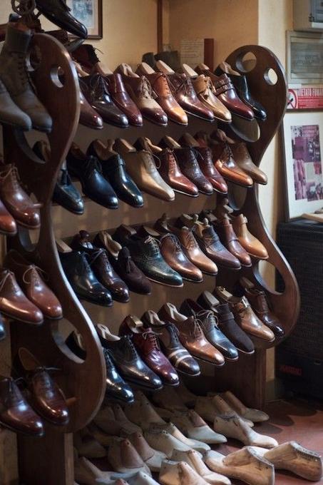 chaussures الأحذية