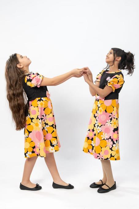 🌸 فستان زهور البنات – لمسة الأناقة والفرح! 🌸