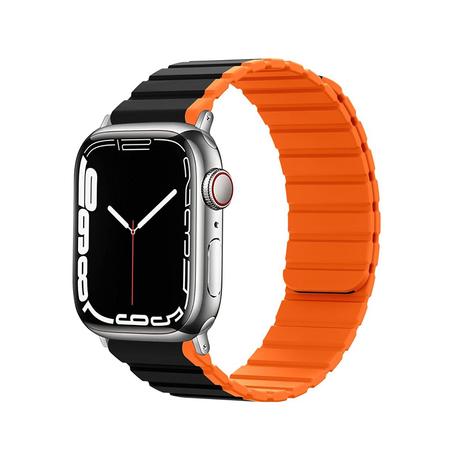 Smart Magnetic Silicone Apple Watch Strap (42/44/SE/45/46/49mm)