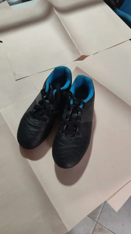 حداء رياضي  رقم 31 مثل الجديد