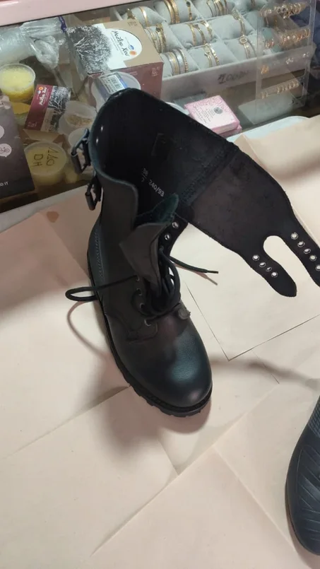 صالح للاستعمال العسكري    حداء مستعمل مثل الجديد   رقم 38