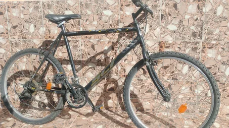 دراجة عادية مستعملة في حالة جيدة