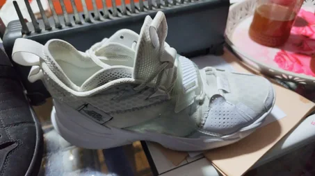 حداء مستعمل في حالة جيدة