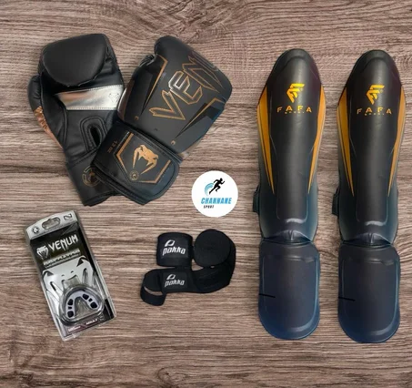 PACK NOIR : GANTS VENUM + PROTEGE TIBIA + PROTEGE DENTS VENUM + BANDE POIGNET