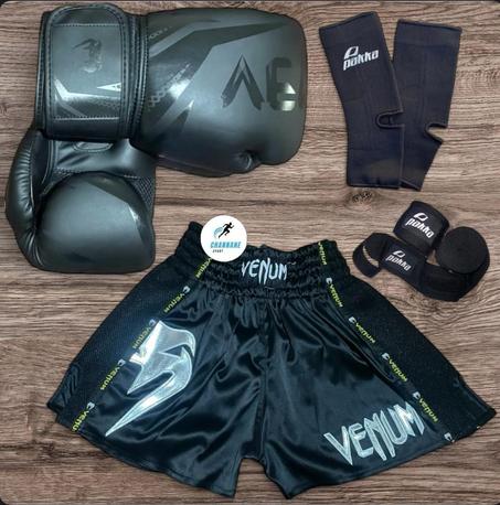 PACK NOIR : GANTS VENUM + SHORT VENUM + BANDE POIGNET + BANDE CHEVILLE