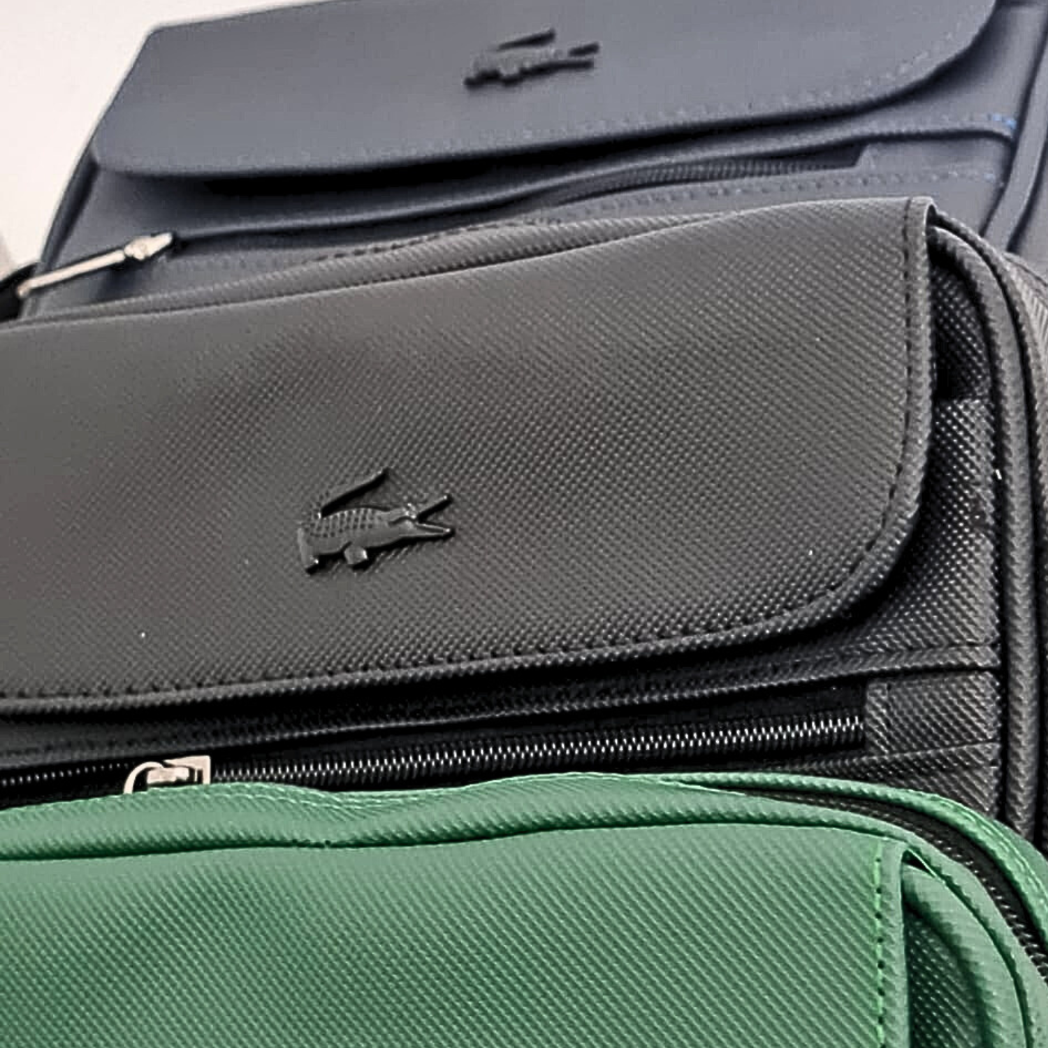 Sacoche lacoste -M1
