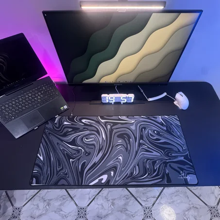 Mousepad strata liquid black