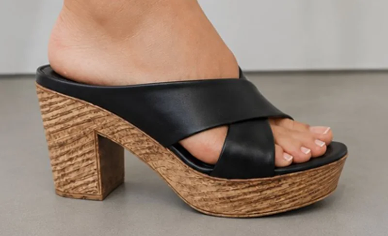 Luxera - Sandale mule croisée à plateforme et talon effet bois