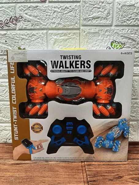 السيارة البهلوانية  و جهاز التحكم عن بعد أو ساعة اليد الذكية