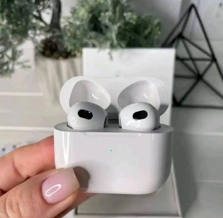 AirPods