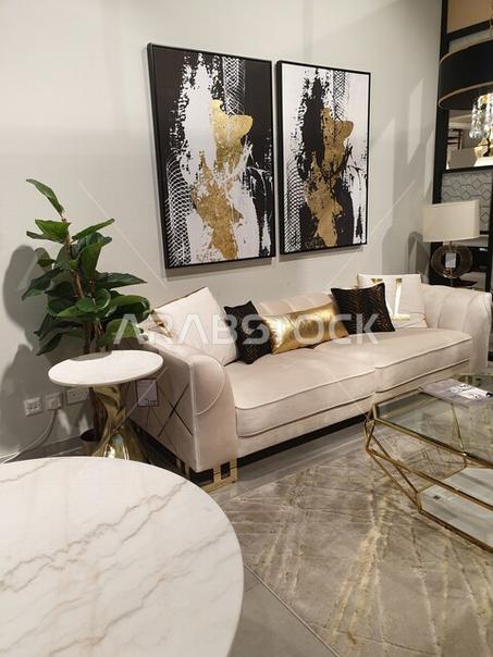 الاثاث المنزلي