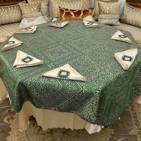Nappe en Tissu avec Serviettes Brodées 10101