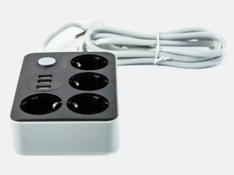 موصل كهربائي ب 4 مقابس و 3 منافد  USB