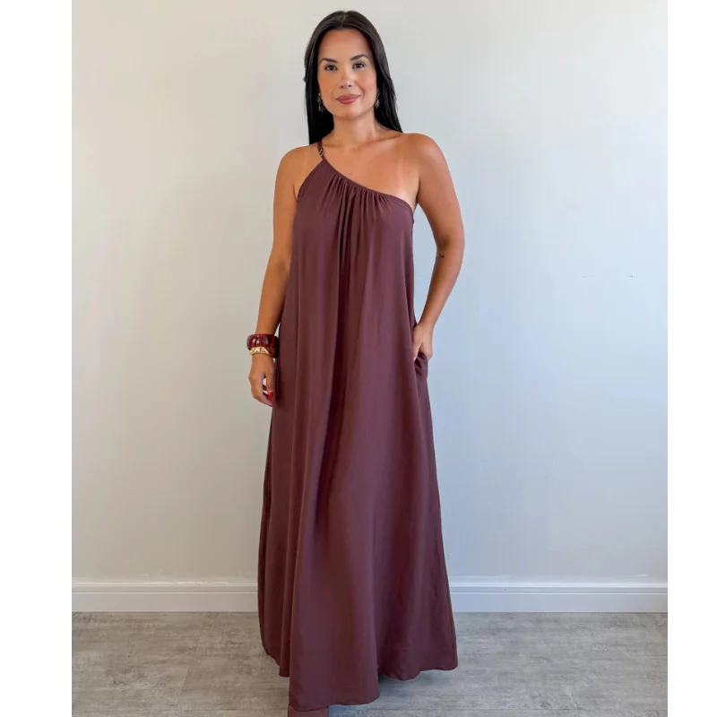 Robe Longue Asymétrique Élégance