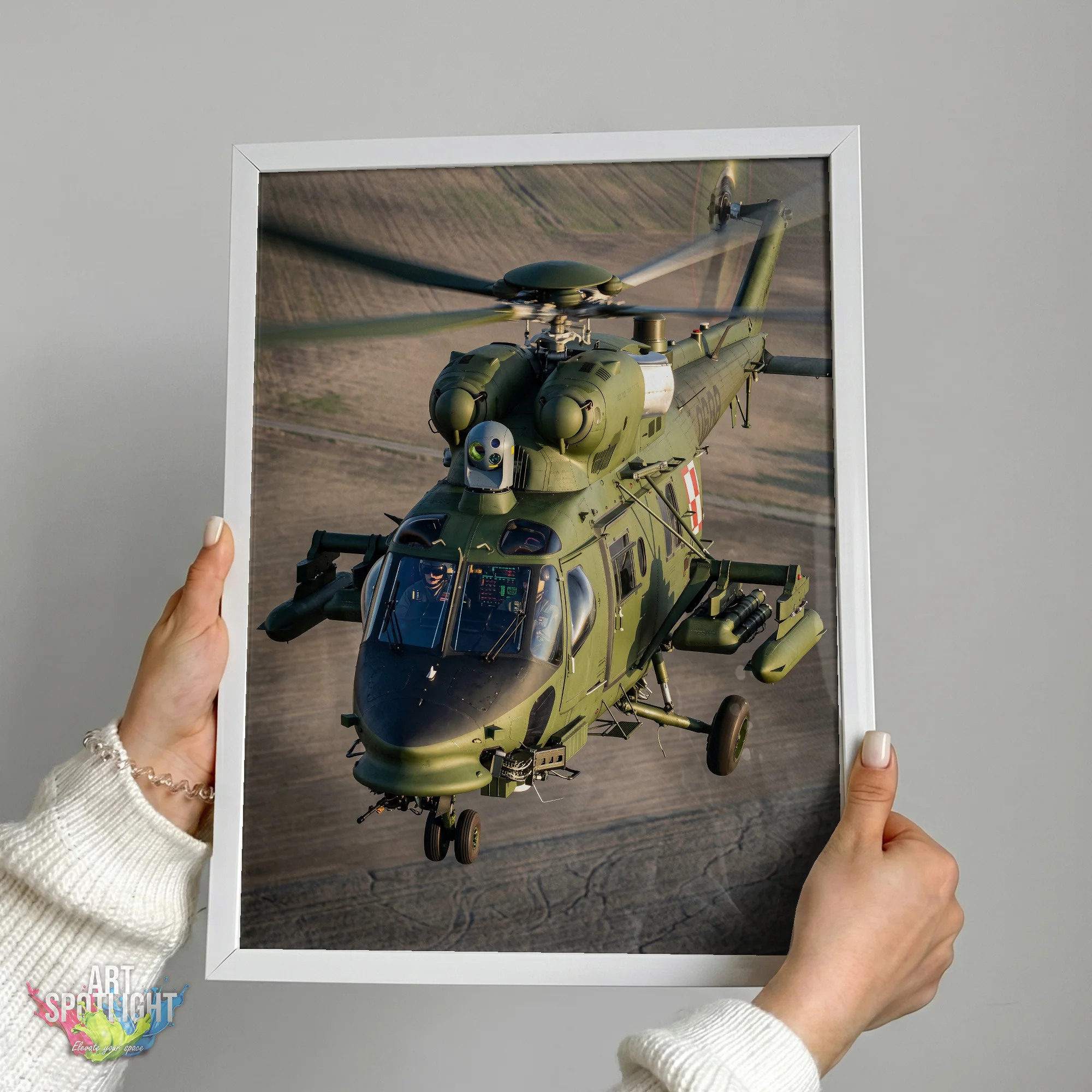 MILITARY RESCUE HELICOPTER