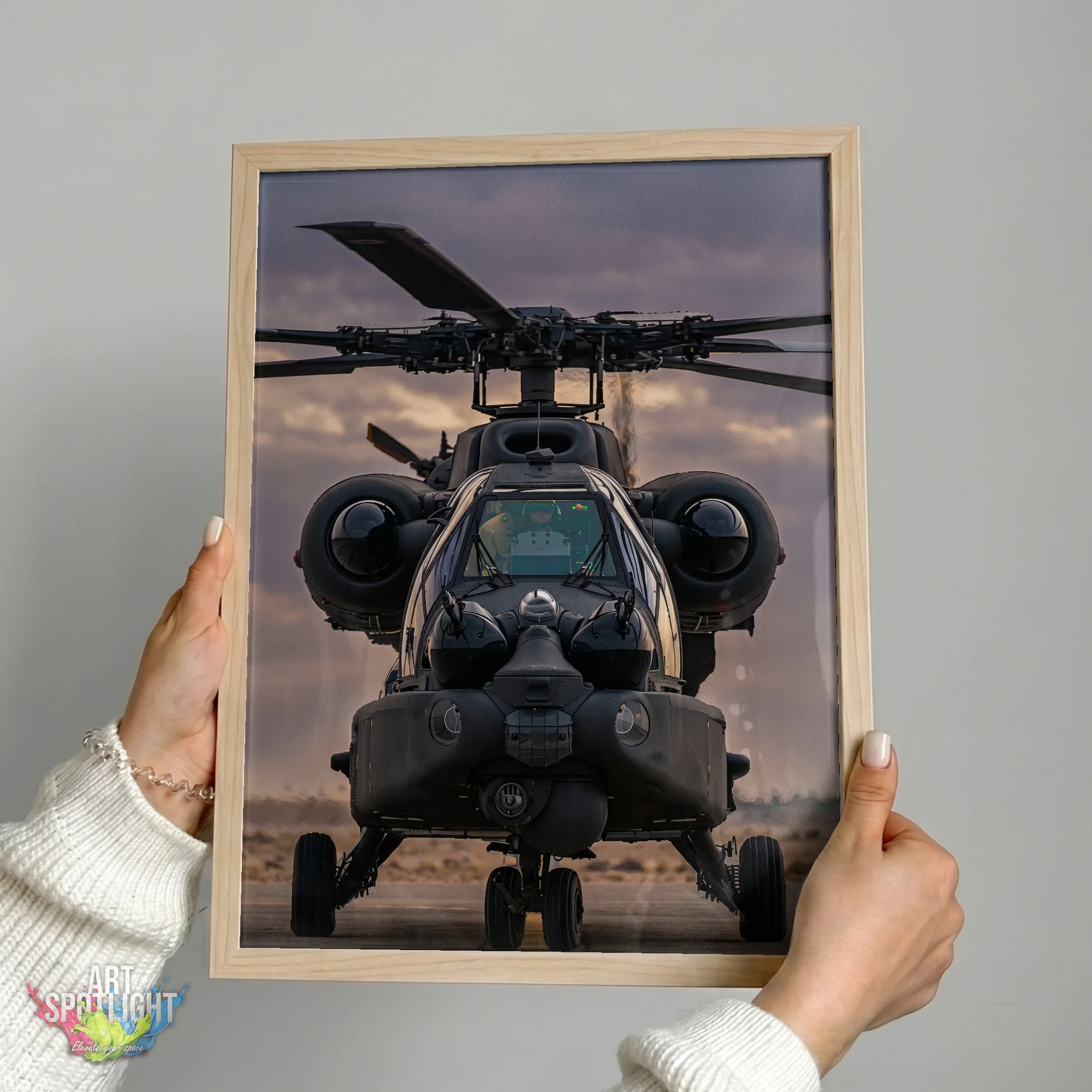 AH-64 APACHE FRONT VIEW