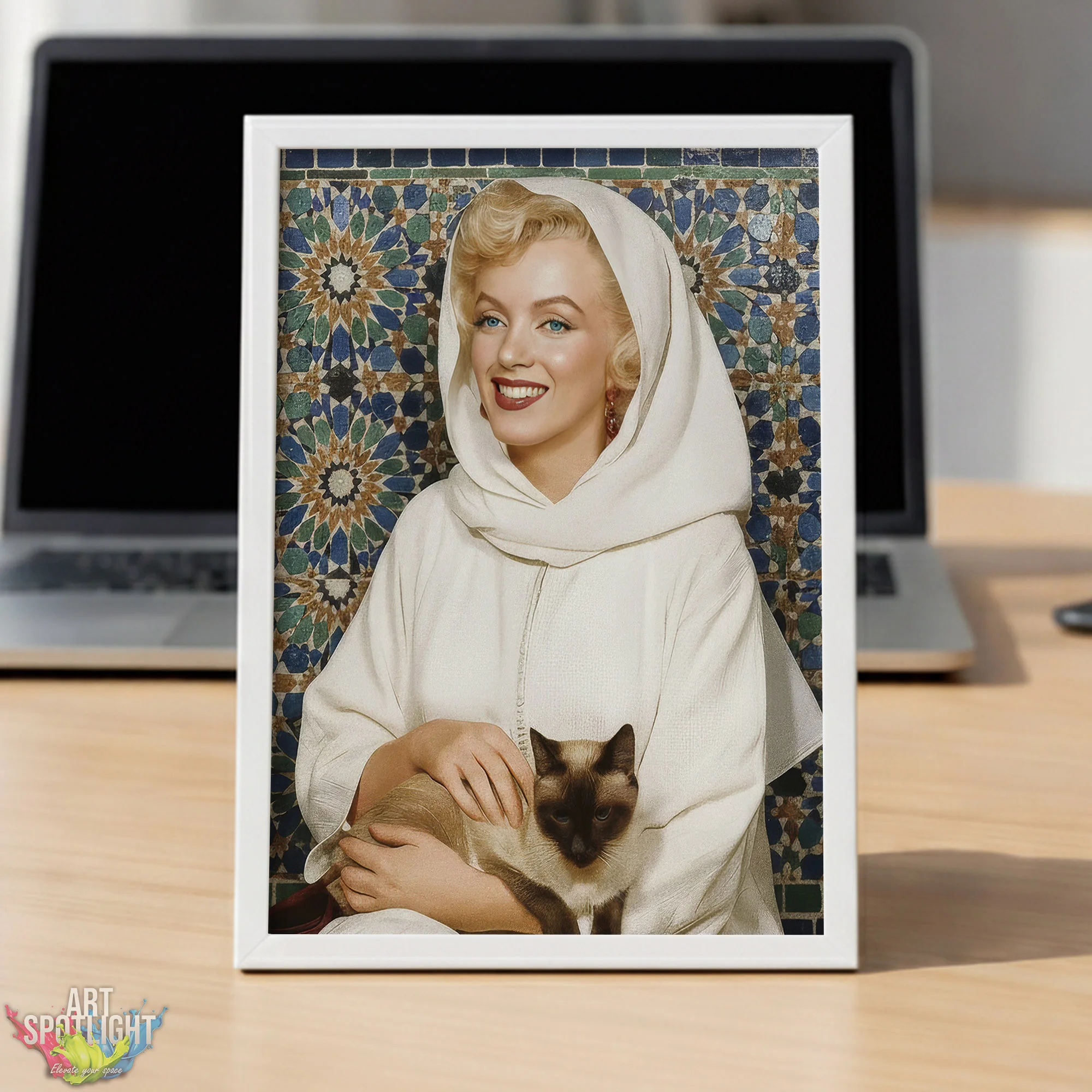 MARILYN MONROE en tenue marocaine