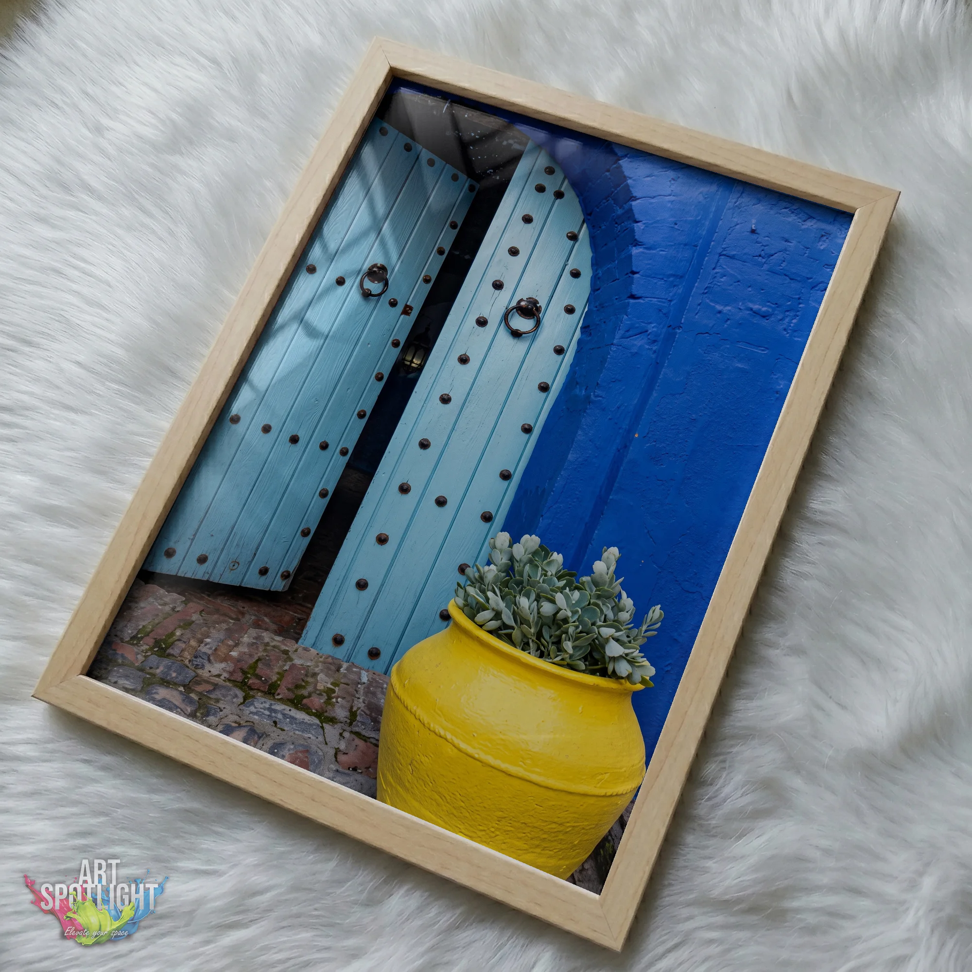 BLUE DOOR YELLOW PLANTER