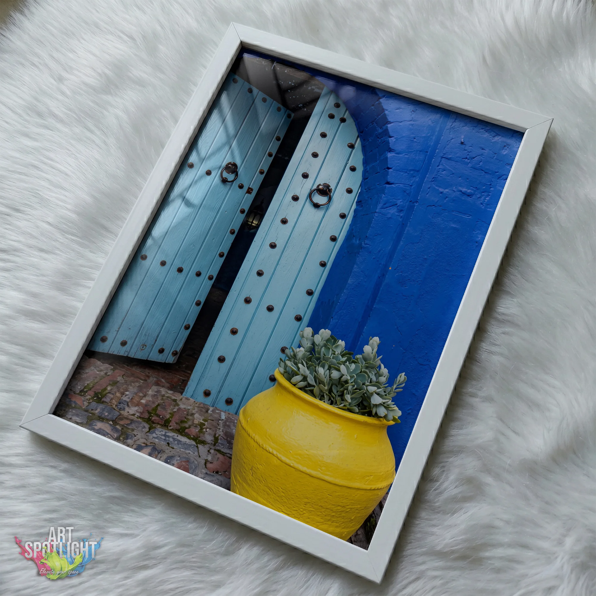 BLUE DOOR YELLOW PLANTER