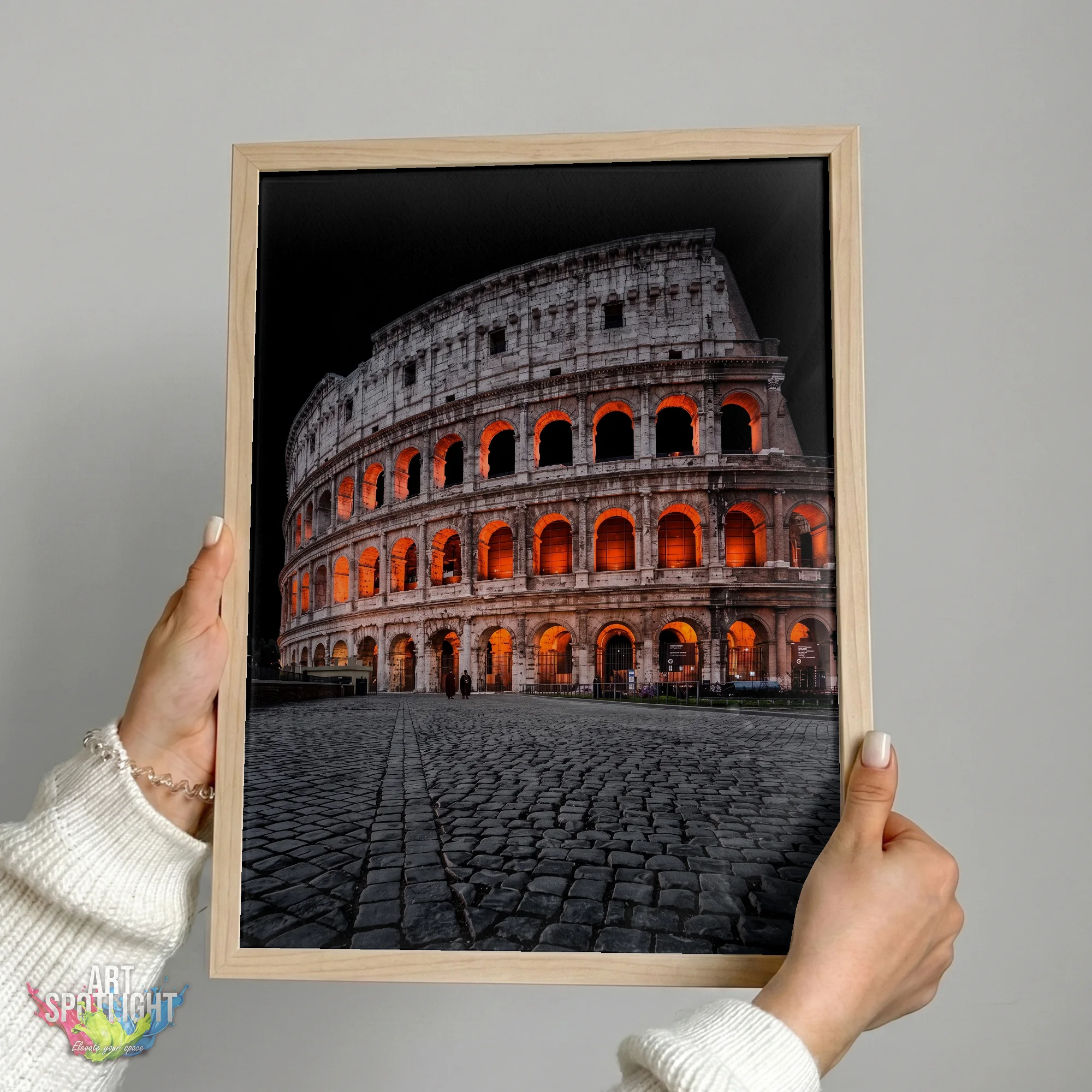 COLOSSEUM ROME AT NIGHT