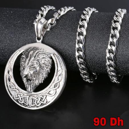 COLLIER LION