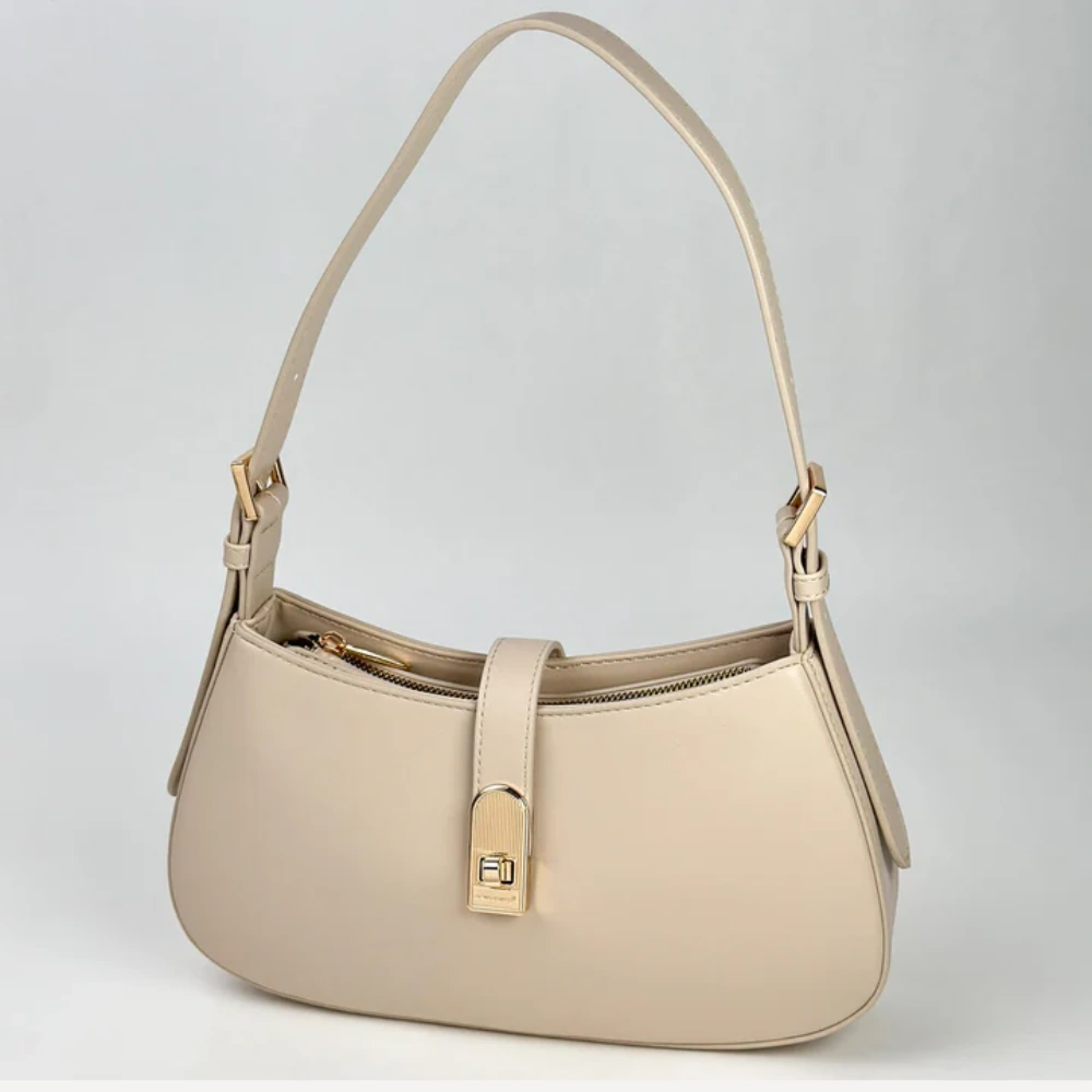 Sac Adèle — David Jones