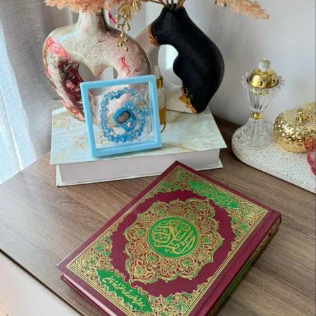 هدية نسائية رمزية