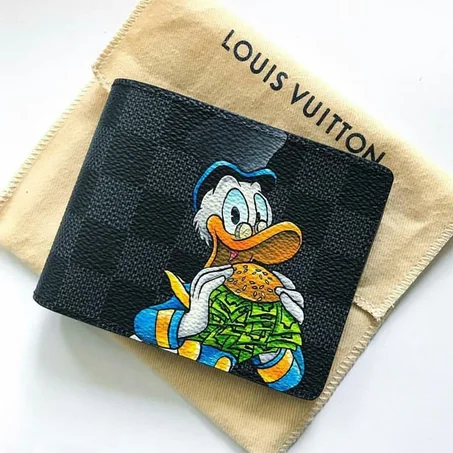 👝 محفظة رجالية فخمة بتصميم Donald Duck 🦆🔥 | ستايل مميز وعصري ✨