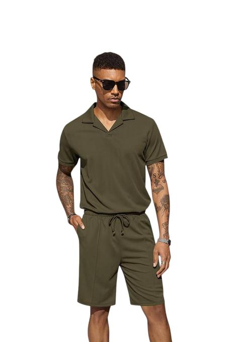 أفضل طقم صيفي رجالي