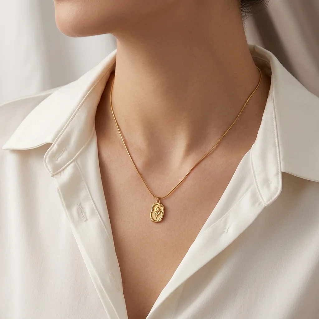 Collier Floral Doré
