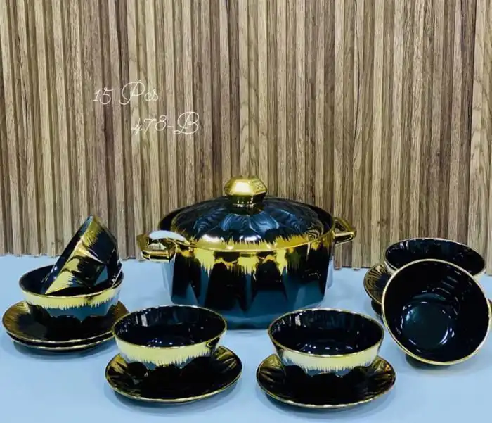 SOUPIÈRE 15 PIÈCES ET 6 BOLS EN PORCELAINE NOIR DÉTAILS DORE
