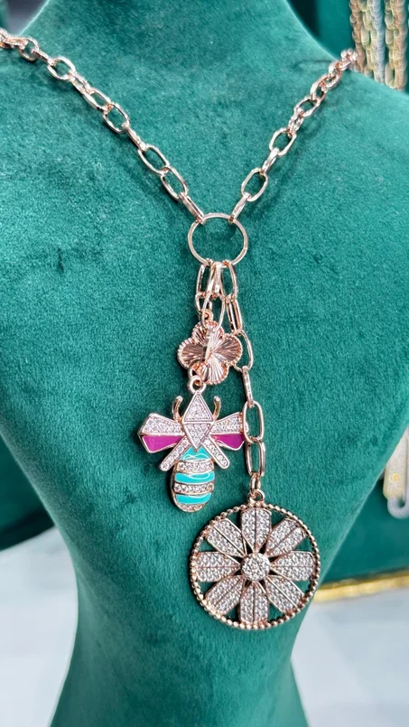 Sautoir abeille 🐝inoxydable 💎