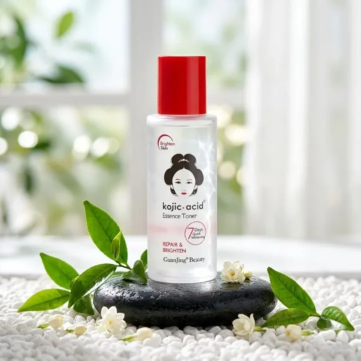 تونر كوجيك أسيد (Kojic Acid) الفعال لتفتيح البشرة وتنقيتها من الشوائب تركيبة متطورة تعمل على توحيد لون الوجه وإزالة البقع الداكنة في 7 أيام.
