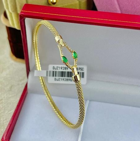 Bracelet doré serpent