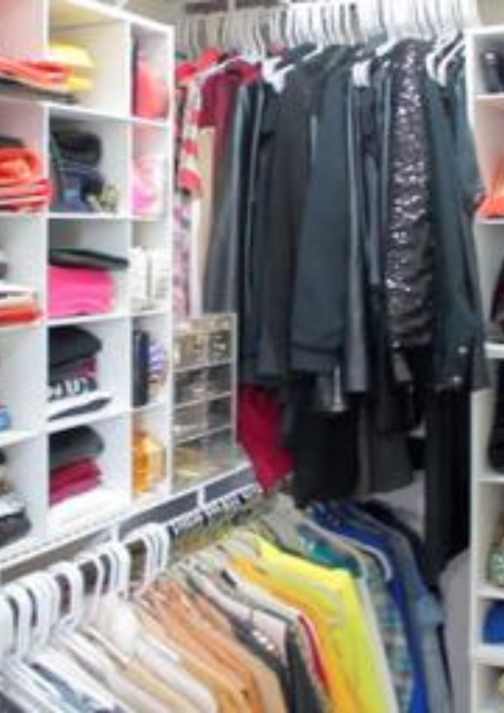 الملابس والأحذية