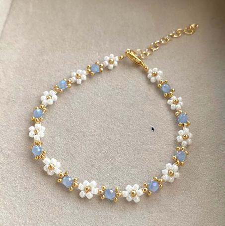 Handmade Bracelet Beaded Flower – Blue Daisy Charm with Crystal Accents