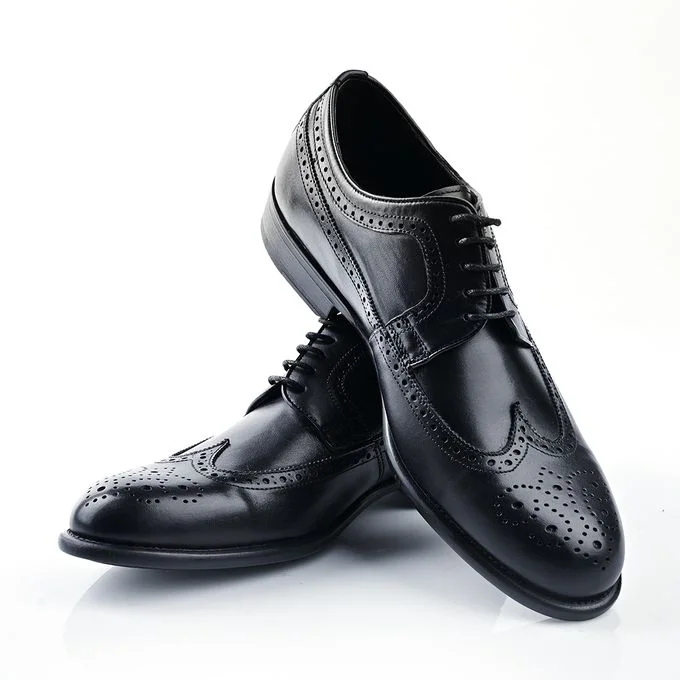 Chaussure Fleuri en cuir noir