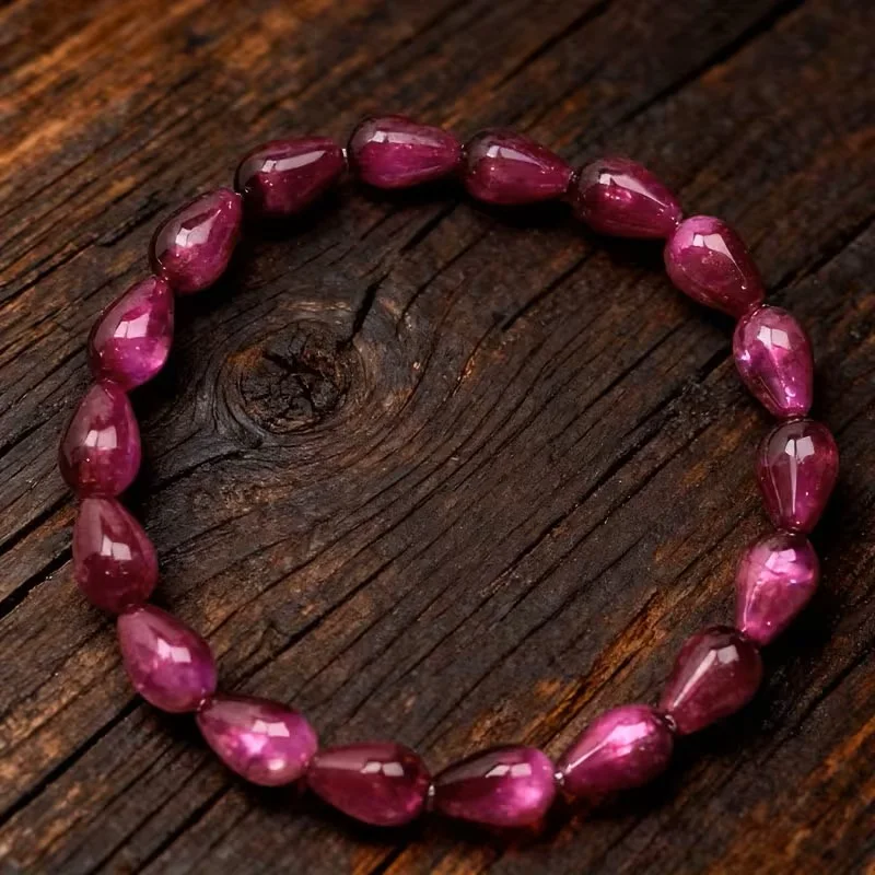 سوار من حجر الأميثيست البنفسجي العميق