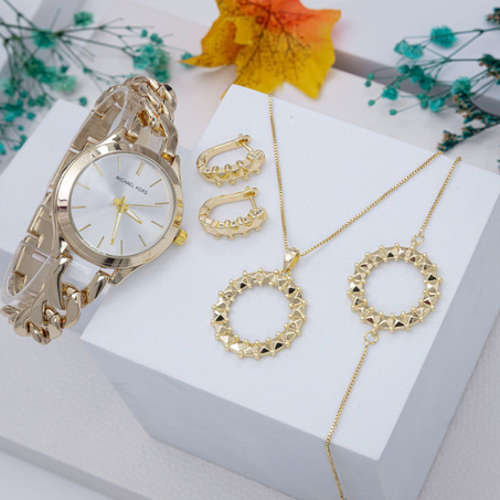 أجمل هدية لك سيدتي