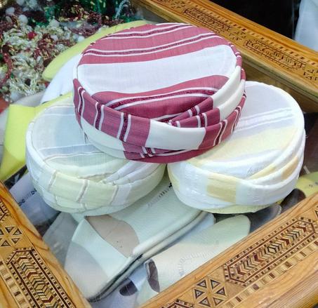 رزة مغربية  للاطفالنوع الثوب شعرة ومليفة