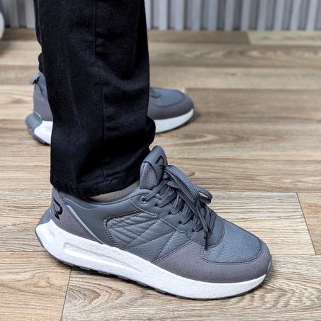 الحذاء الطبي الرياضي