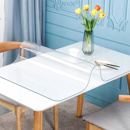 la nappe transparente de table