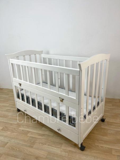 lit de bébé / bois rouge / 120-60 CM