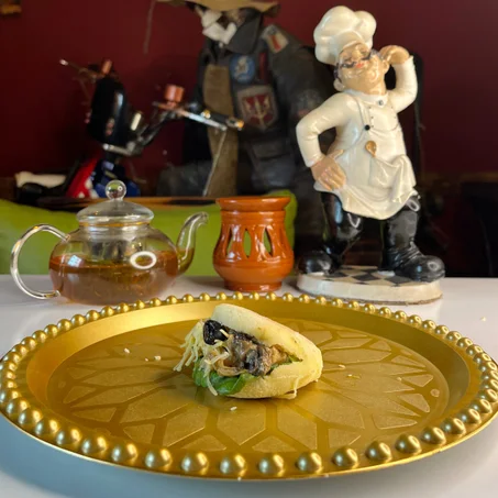 بطبوط معمر بالدجاج و شومبينيو