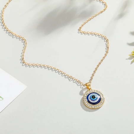 Collier yeux