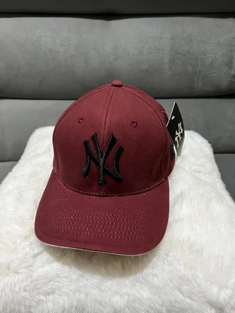 casquette New York bordeaux