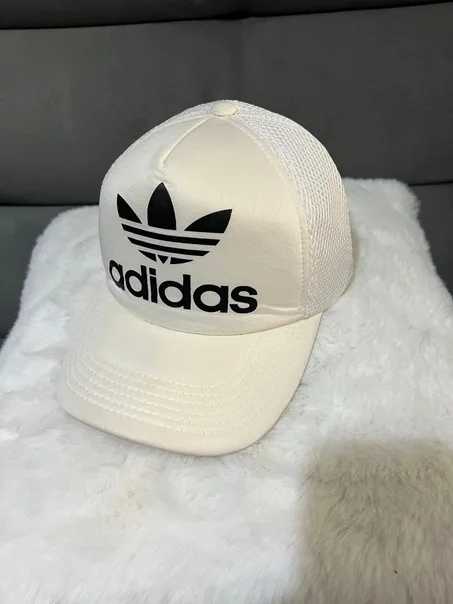casquette adidas black white