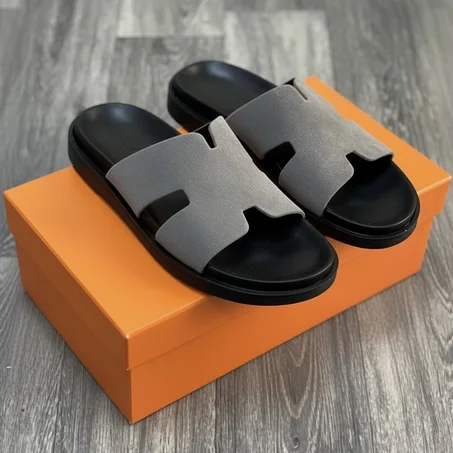 SANDALE HERMES CUIR DAIM GRIS