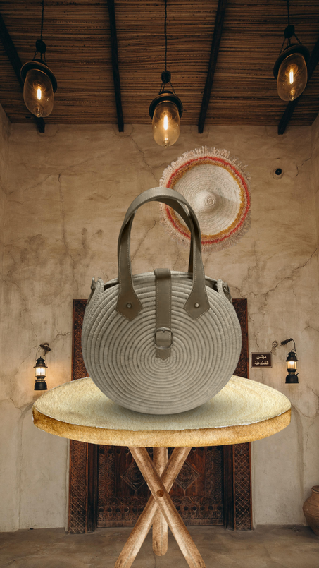 Round handbag
