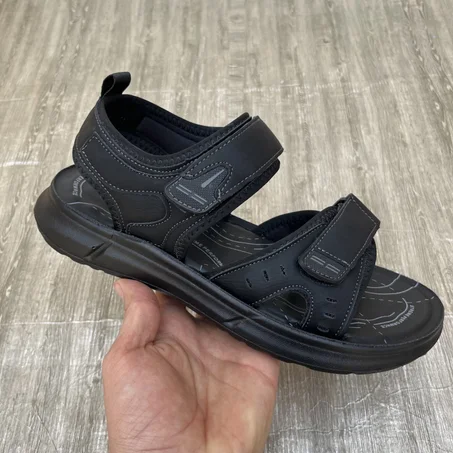 صندالة رجالية بتصميم عصري وجودة عالية